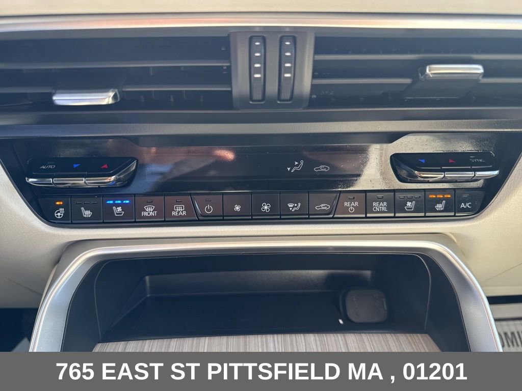 Used 2024 MAZDA CX-90 Plug-In Hybrid w/ Premium Plus AWD/4WD image 12