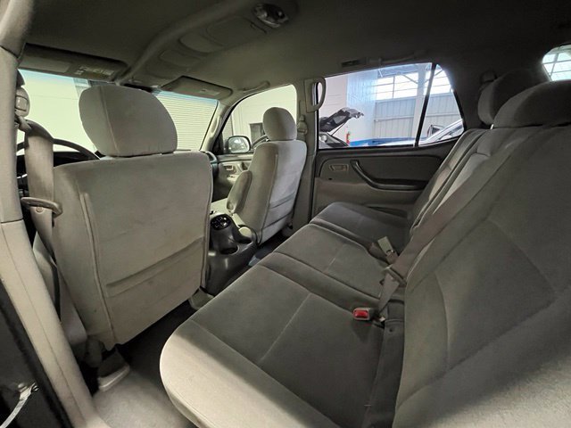 Used 2005 Toyota Sequoia SR5 RWD image 15