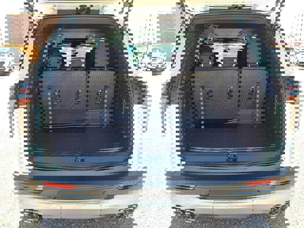 New 2026 Chevrolet Traverse LT w/ Sun and Wheel Package image 16