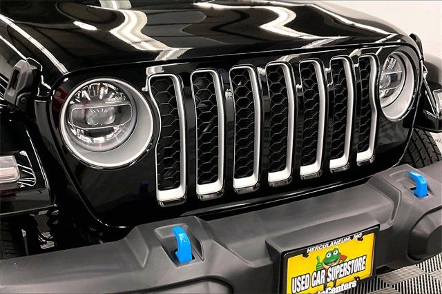 Used 2022 Jeep Wrangler Unlimited Sahara 4xe w/ Cold Weather Group image 27