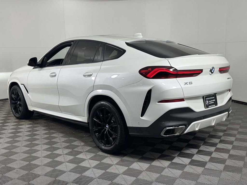 Used 2023 BMW X6 xDrive40i w/ M Sport Package image 8