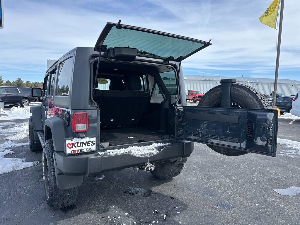 Used 2017 Jeep Wrangler Unlimited Sport w/ Connectivity Group image 12