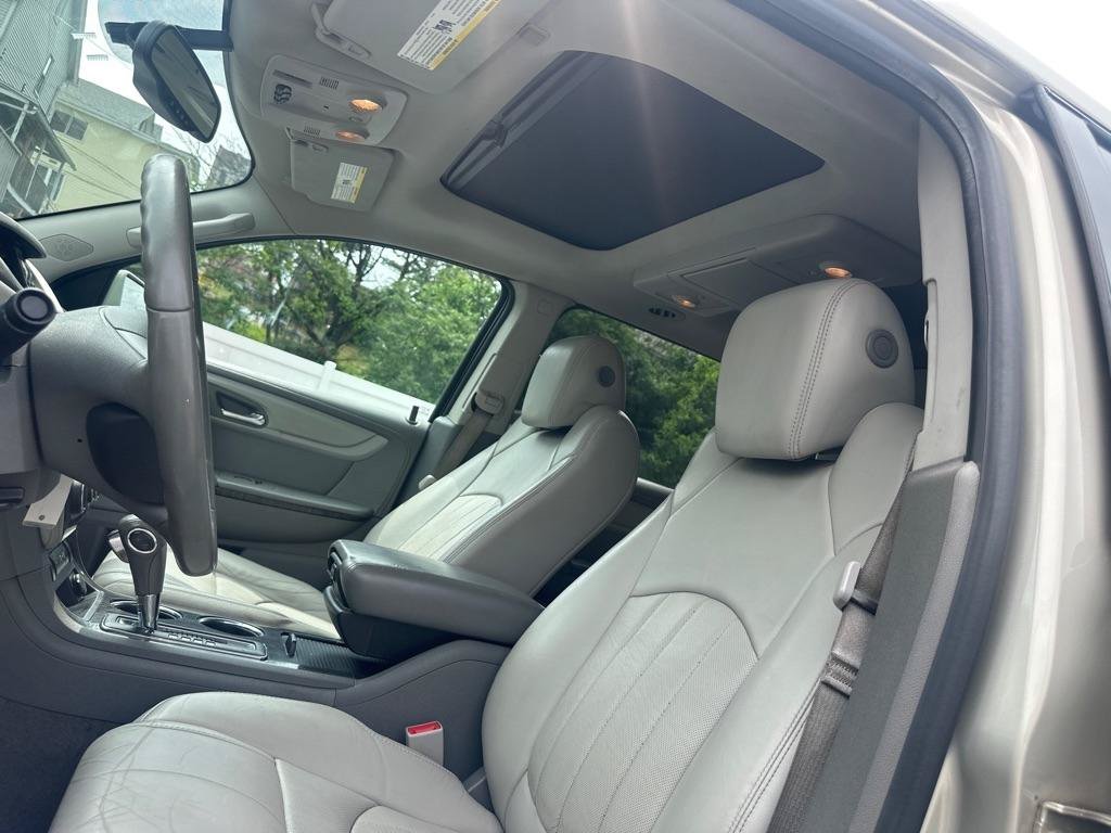 Used 2013 Chevrolet Traverse LTZ AWD/4WD image 10