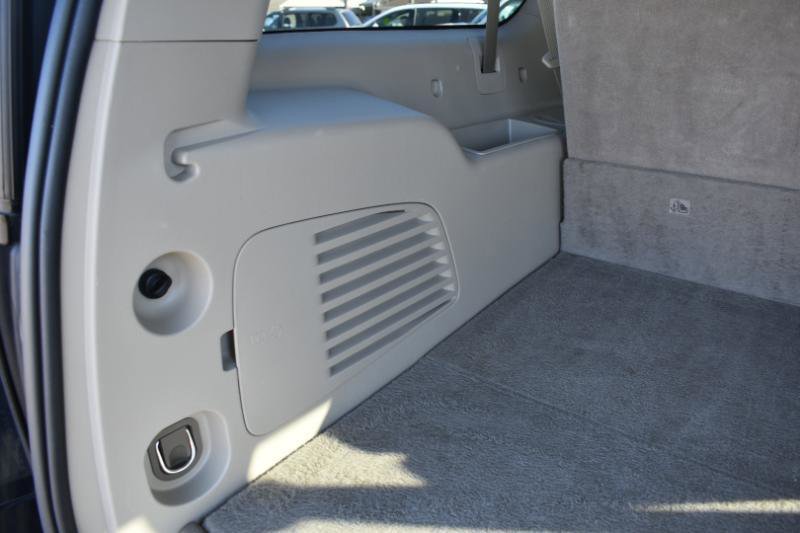 Used 2019 Cadillac Escalade ESV Luxury image 9