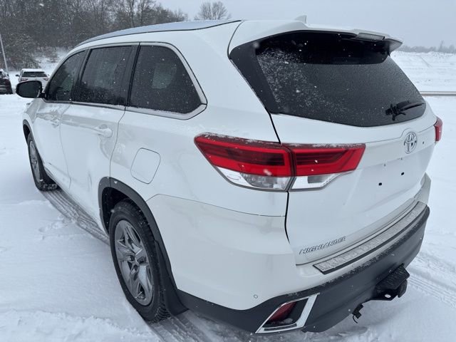 Used 2017 Toyota Highlander Limited AWD/4WD image 8