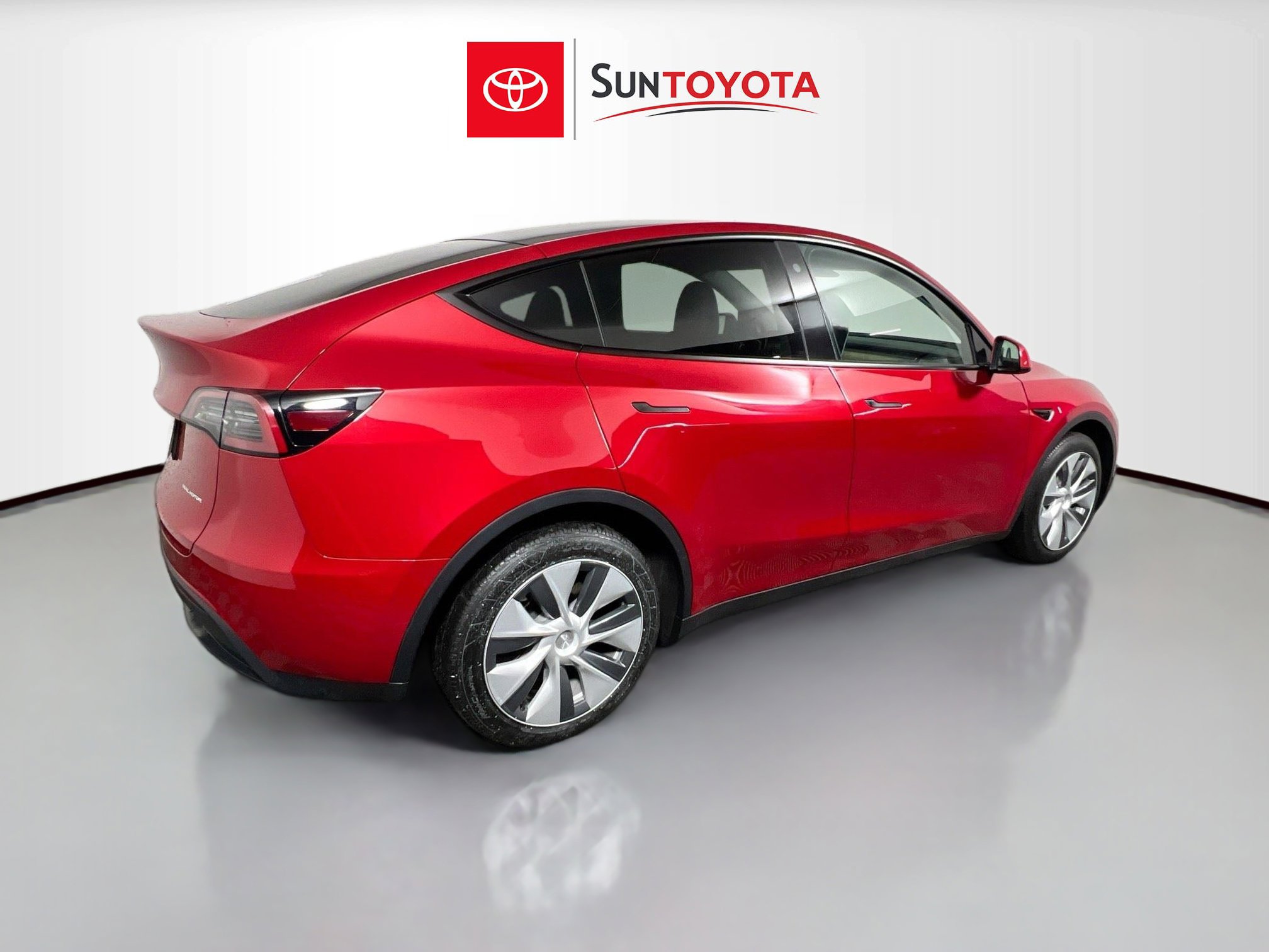 Used 2023 Tesla Model Y Long Range image 4