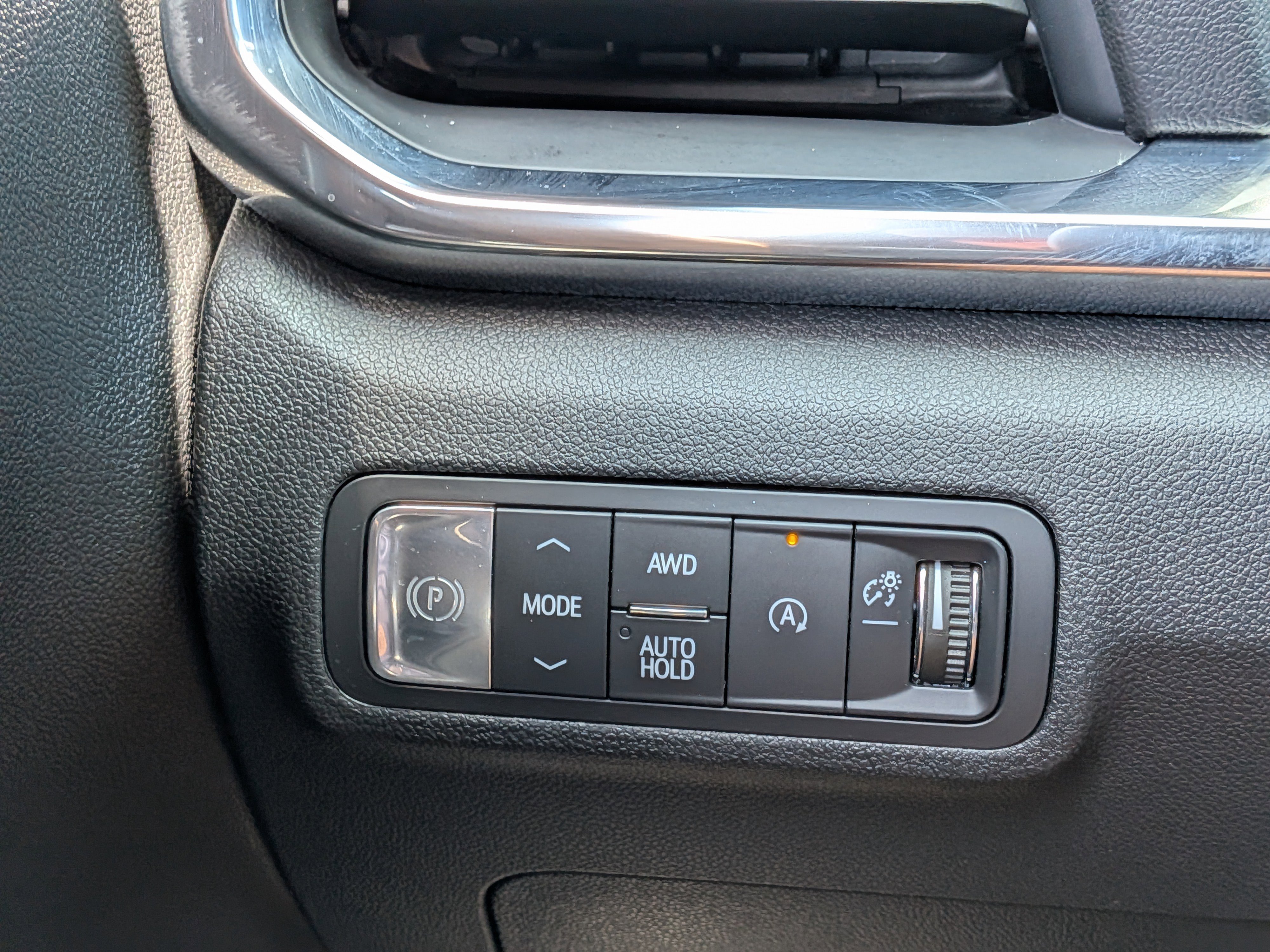 Used 2025 GMC Terrain Elevation AWD/4WD image 23