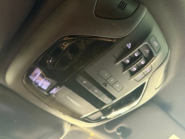 Used 2023 Maserati Levante Modena AWD/4WD image 26
