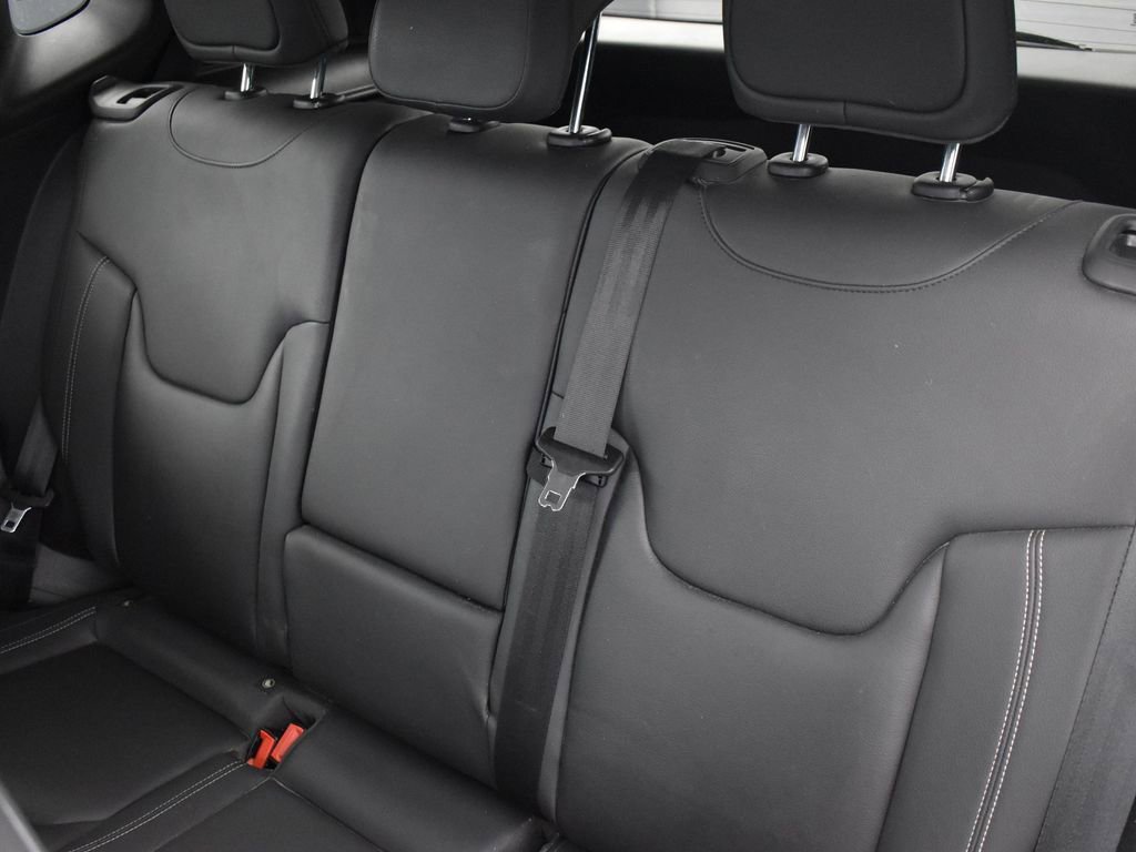 Used 2020 Jeep Renegade Limited w/ Trailer Tow Group image 32