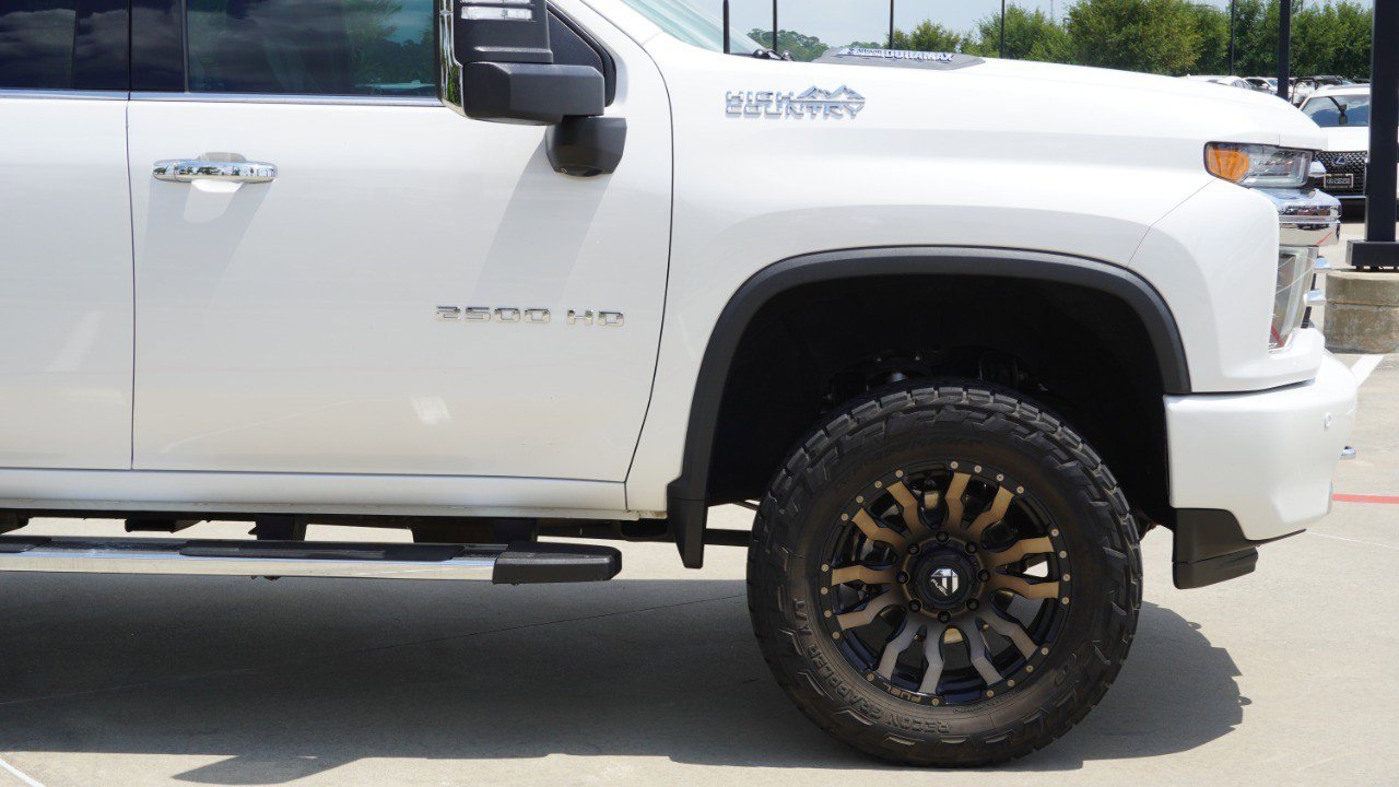 Used 2021 Chevrolet Silverado 2500 High Country w/ Z71 Off-Road Package image 9