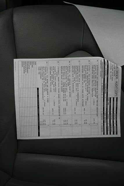 Used 2022 Toyota Highlander XLE image 5