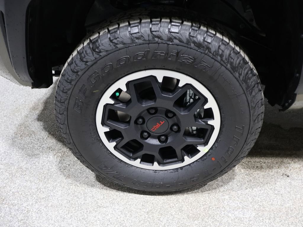 New 2026 Toyota Tacoma TRD Off-Road AWD/4WD image 4