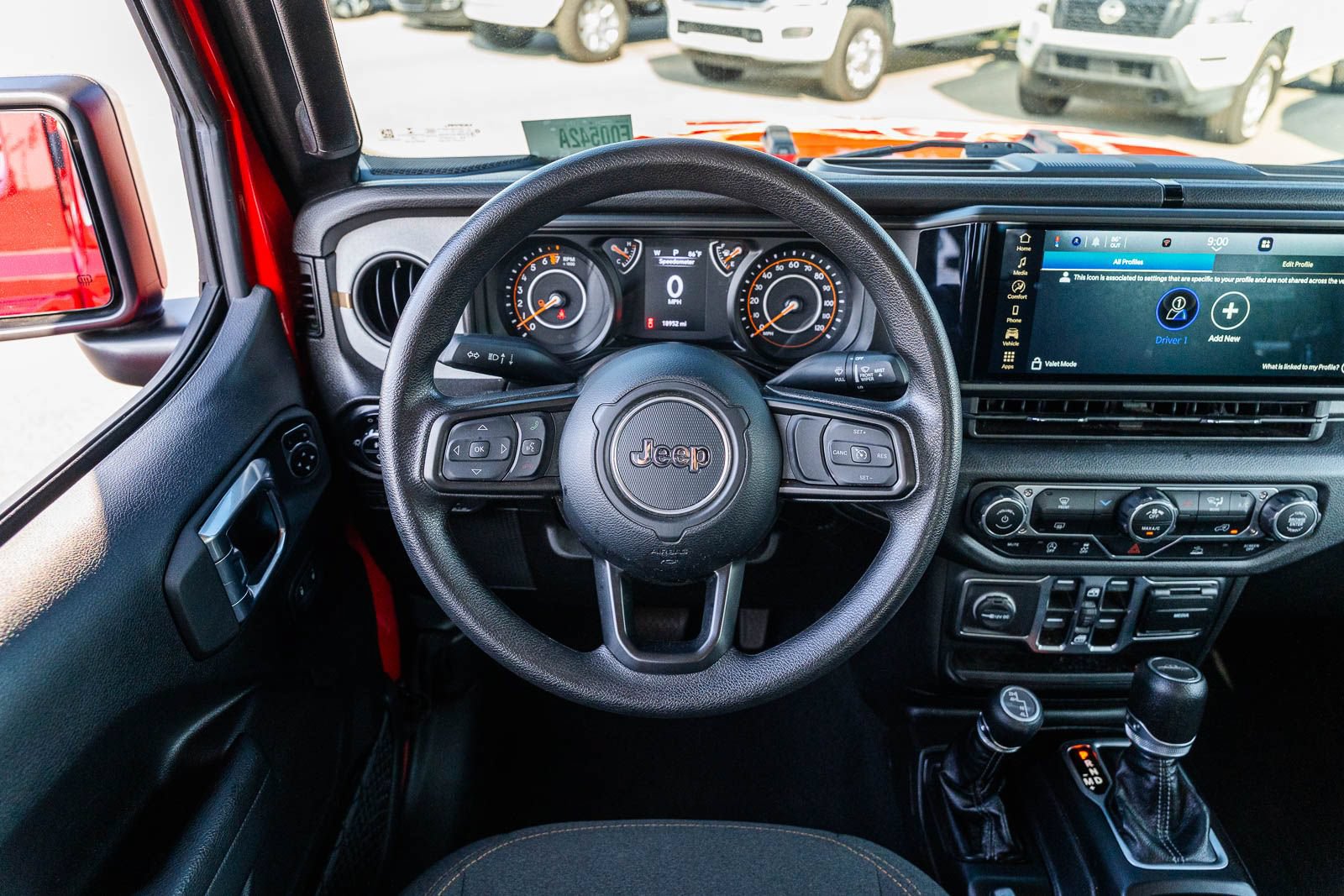 Used 2024 Jeep Gladiator Sport AWD/4WD image 25