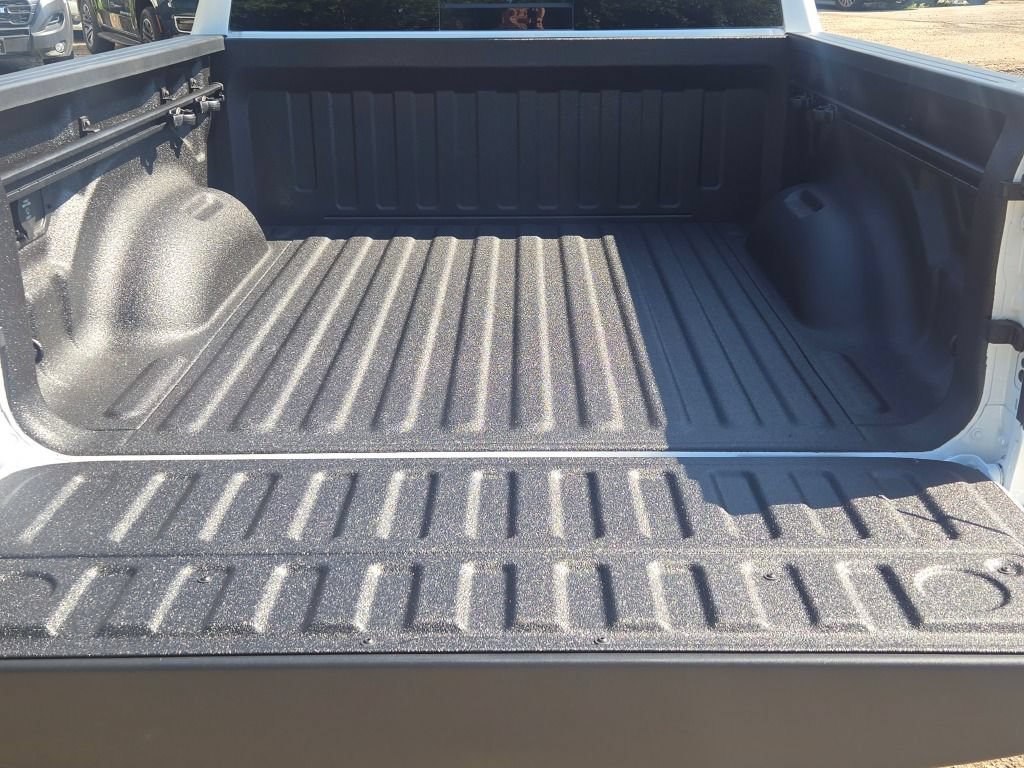 New 2027 RAM 1500 Laramie w/ Night Edition AWD/4WD image 18
