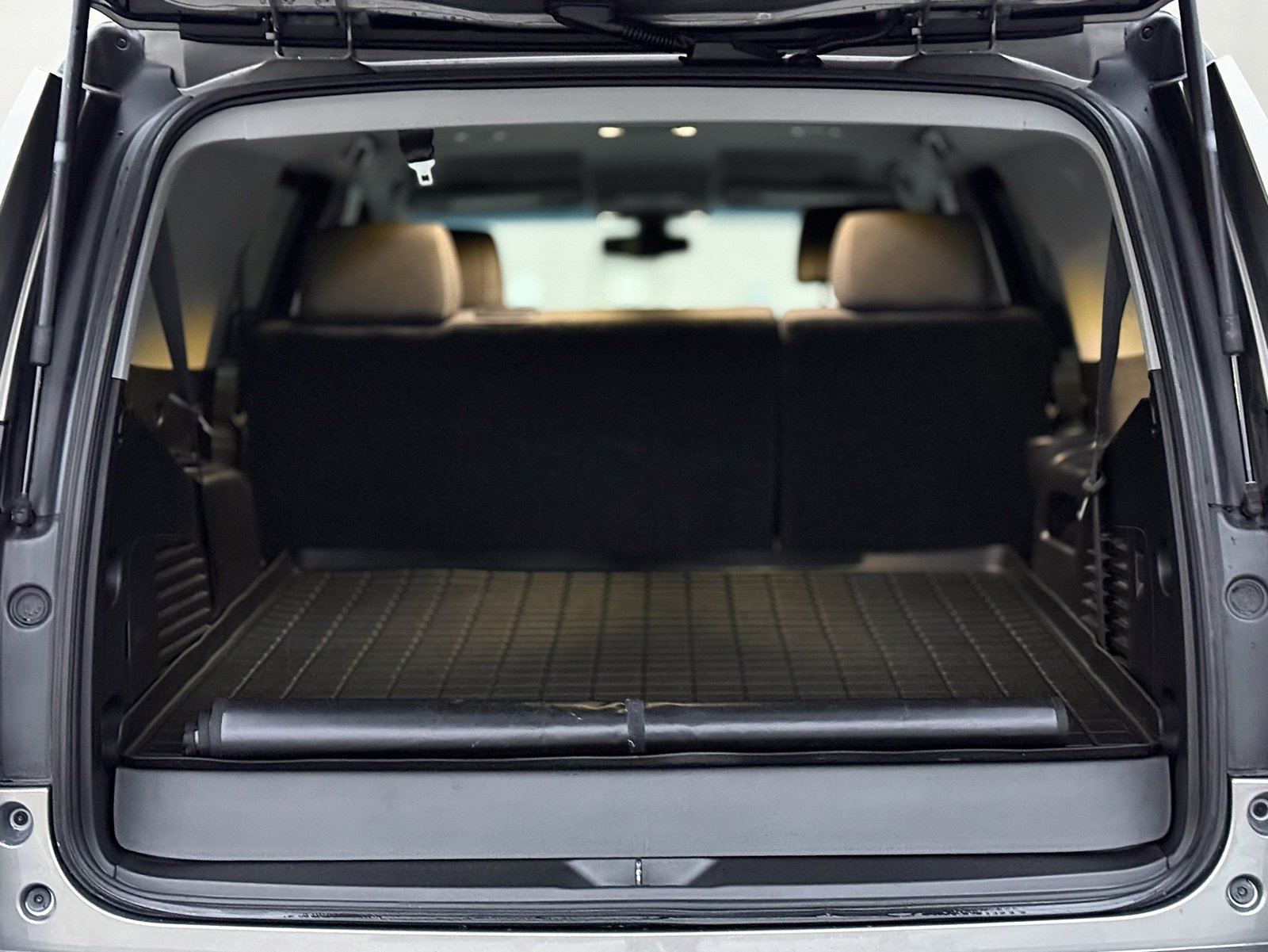 Used 2018 Chevrolet Tahoe LS w/ All-Season Package image 48