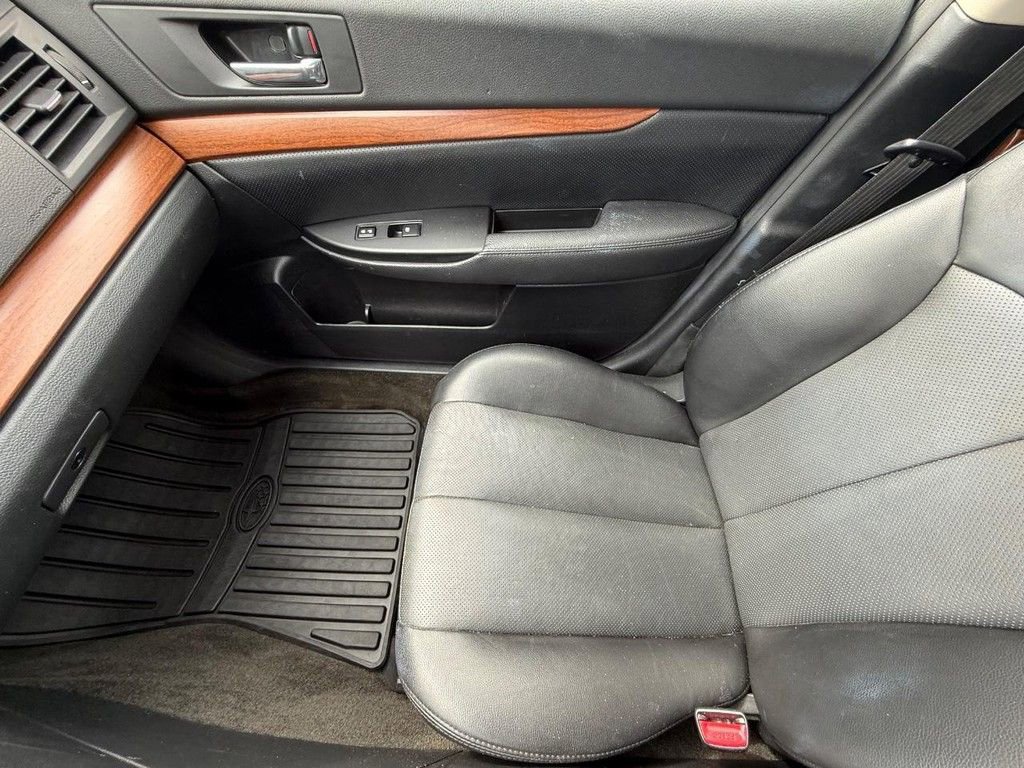 Used 2014 Subaru Outback 2.5i Limited w/ Moonroof Package image 21