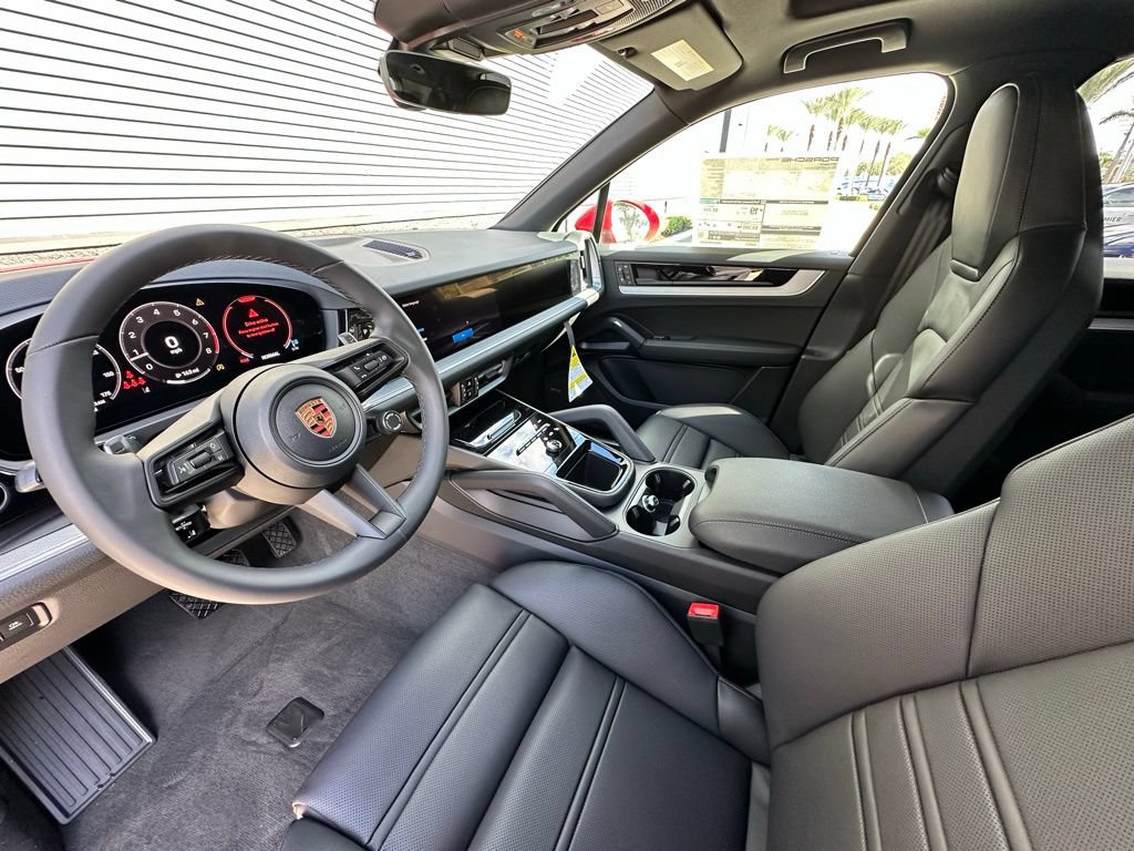 Used 2026 Porsche Cayenne AWD/4WD image 4