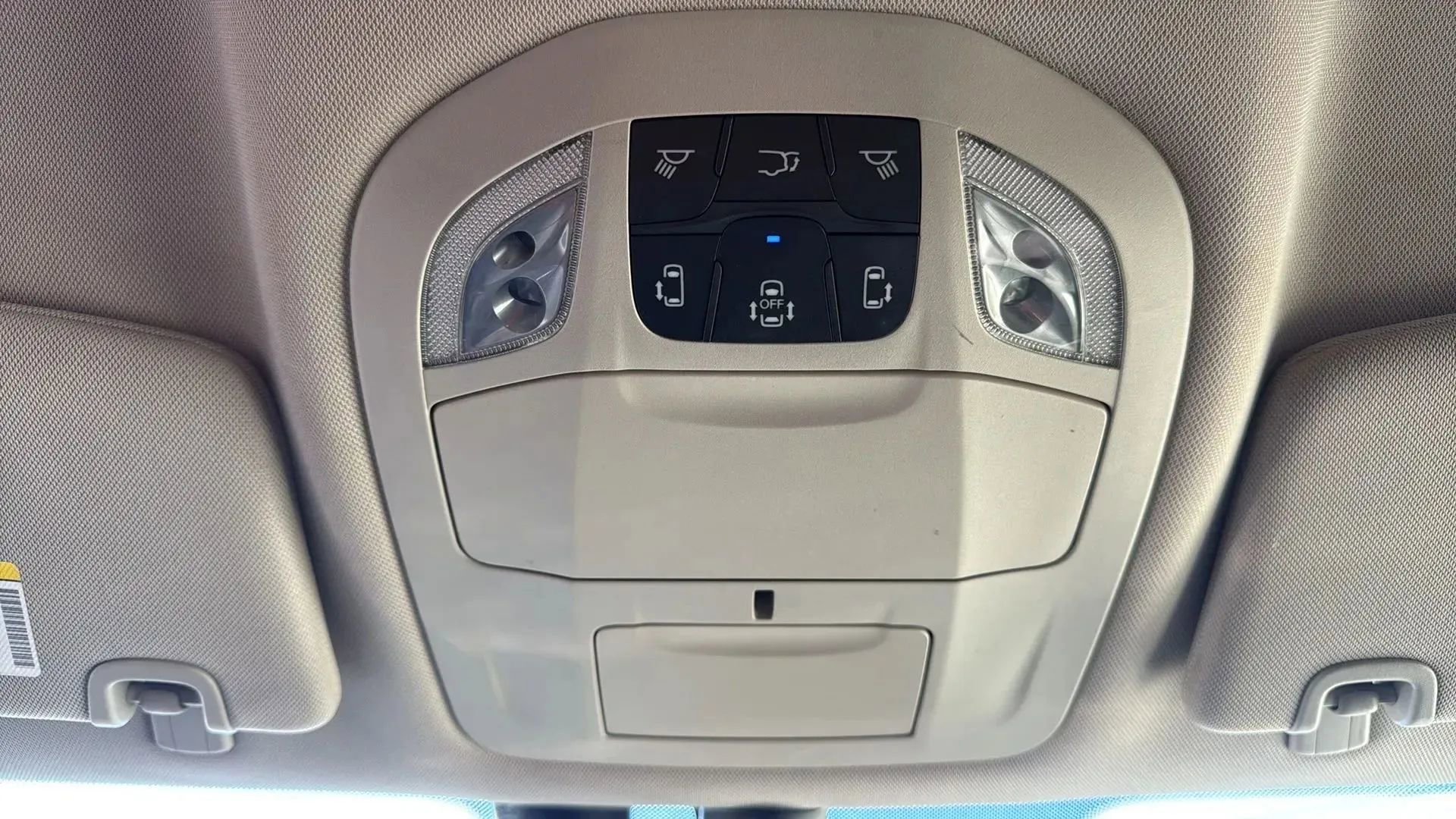 Used 2021 Chrysler Pacifica Touring-L image 21