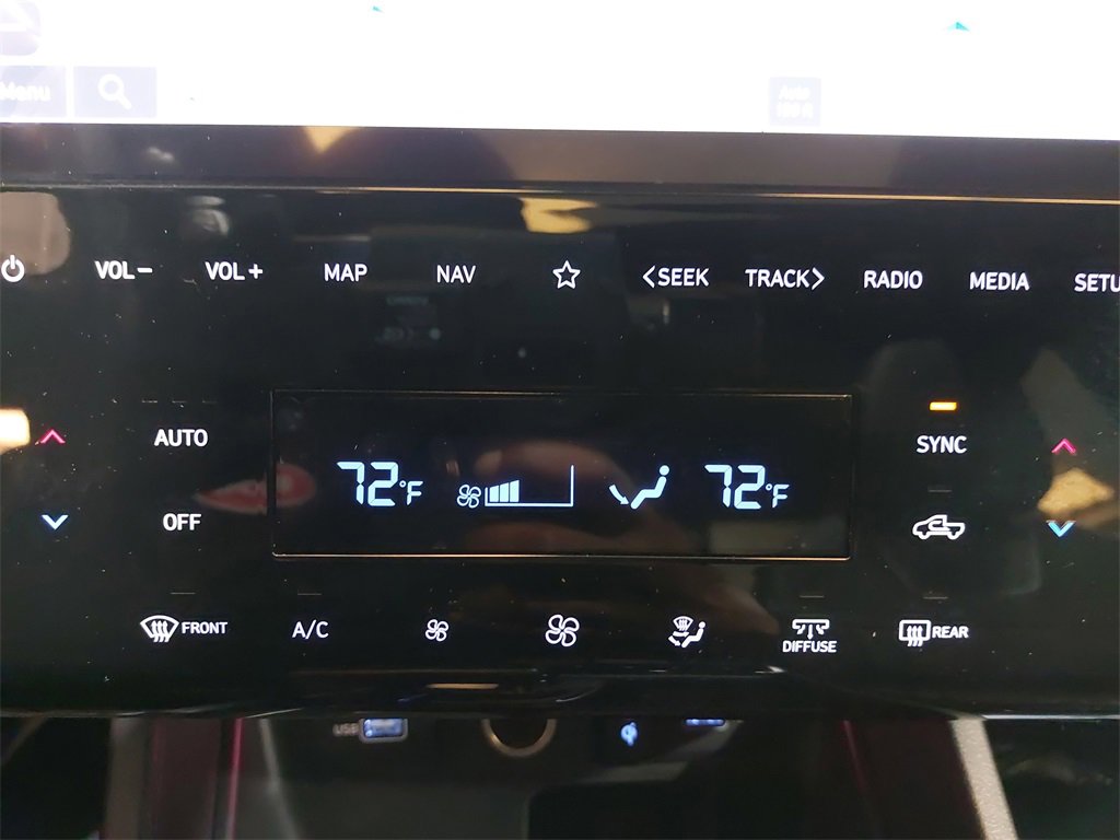 Certified 2024 Hyundai Santa Cruz Limited image 23