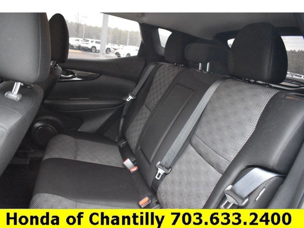 Used 2021 Nissan Rogue Sport SV image 23