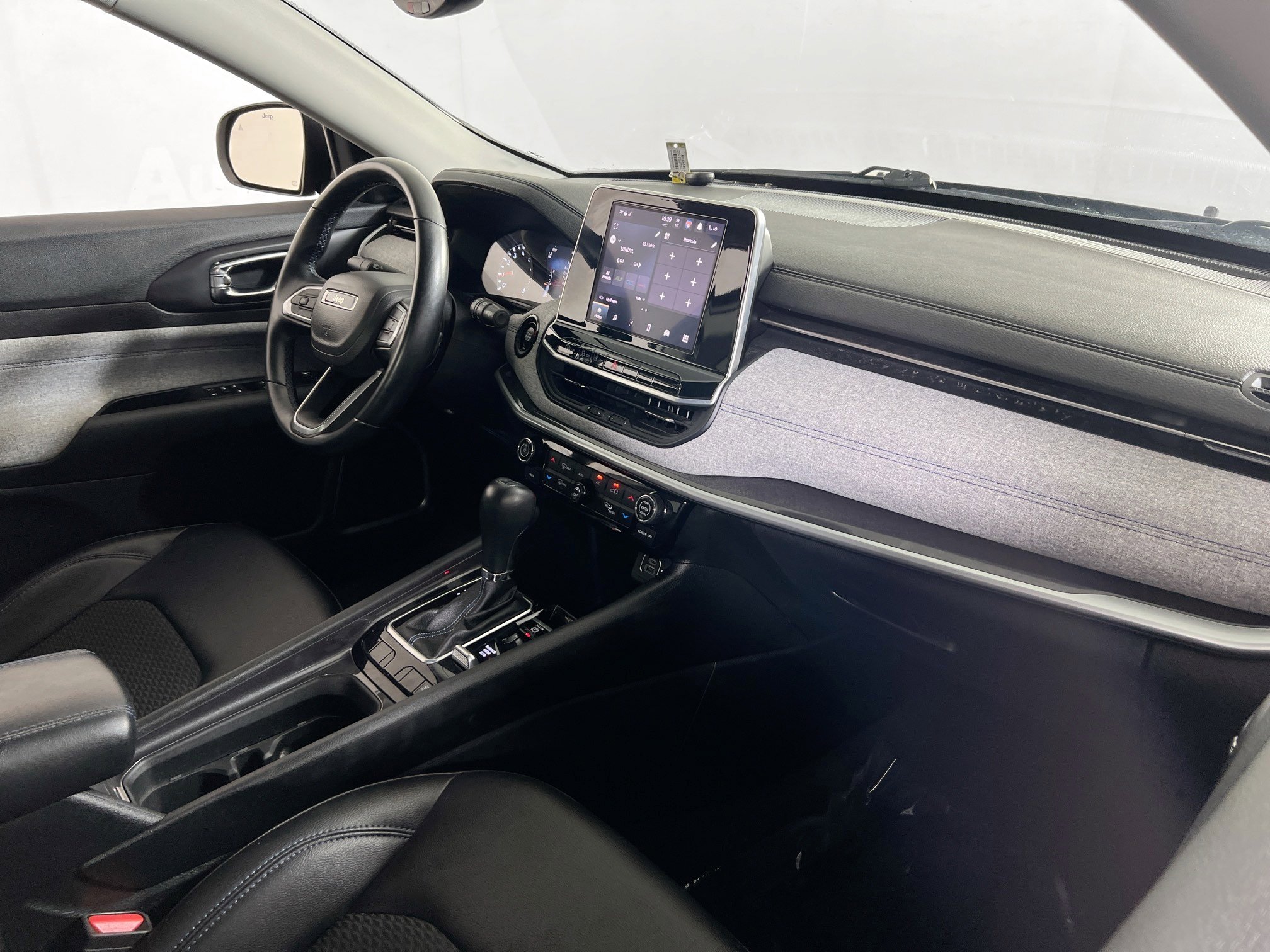 Used 2022 Jeep Compass Latitude w/ Convenience Group image 26