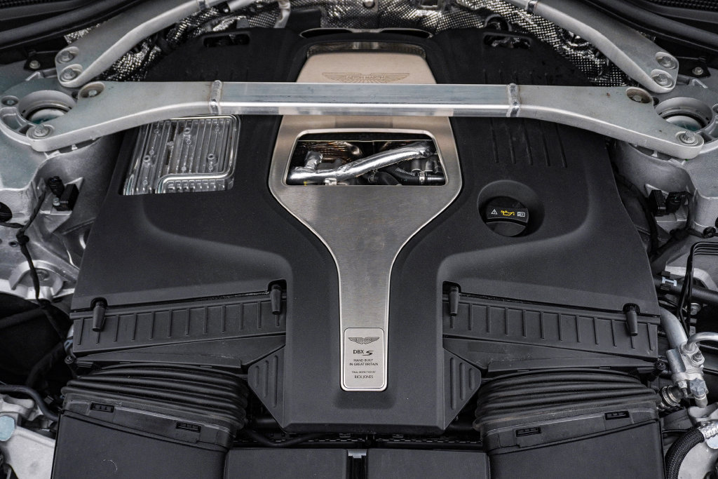 Used 2026 Aston Martin DBX 707 AWD/4WD image 34