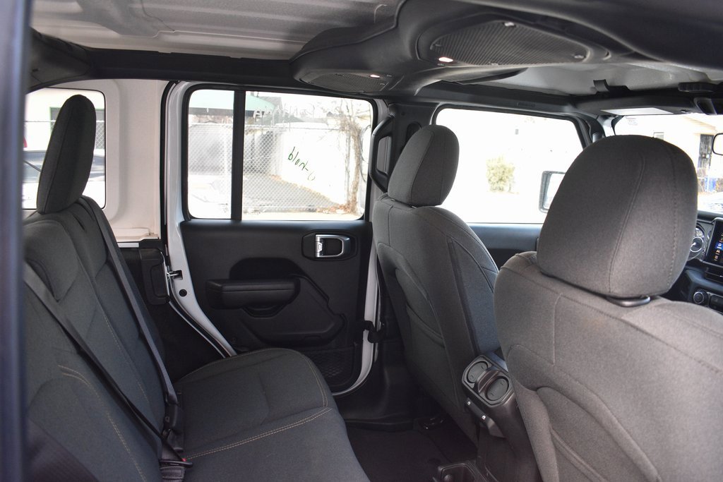 Used 2025 Jeep Wrangler Sport S image 26