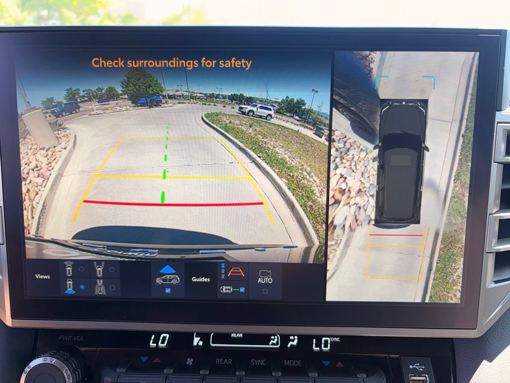 Used 2025 Toyota Sequoia Limited AWD/4WD image 17