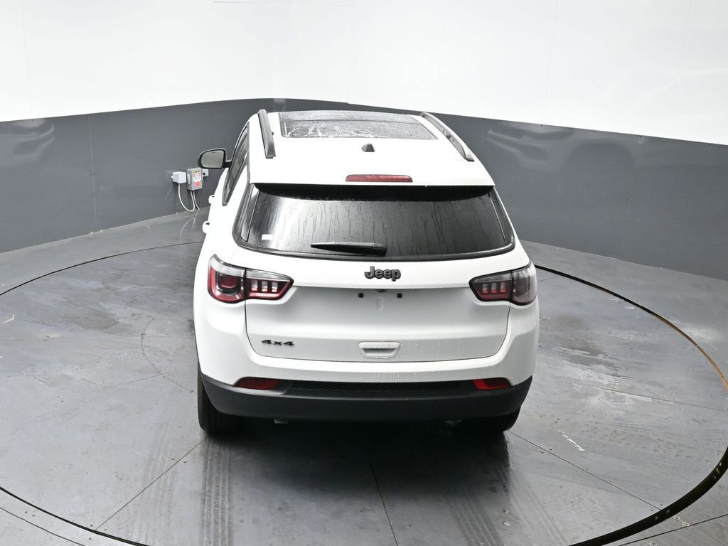 New 2026 Jeep Compass Latitude w/ Sun and Sound Group image 31