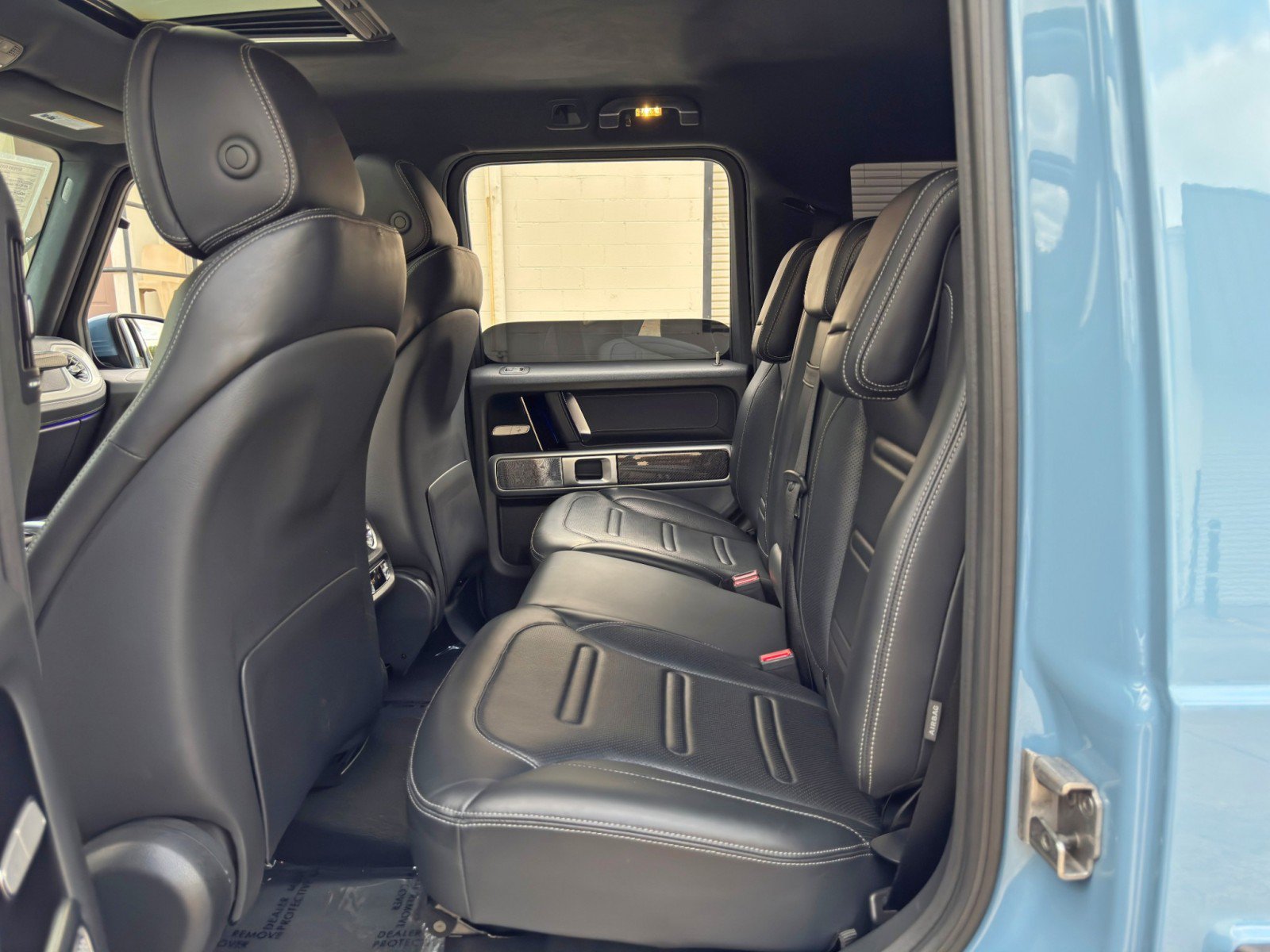 Used 2023 Mercedes-Benz G 550 image 44