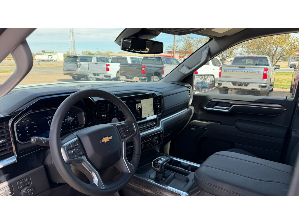 New 2026 Chevrolet Silverado 1500 LTZ w/ Z71 Off-Road Package AWD/4WD image 9