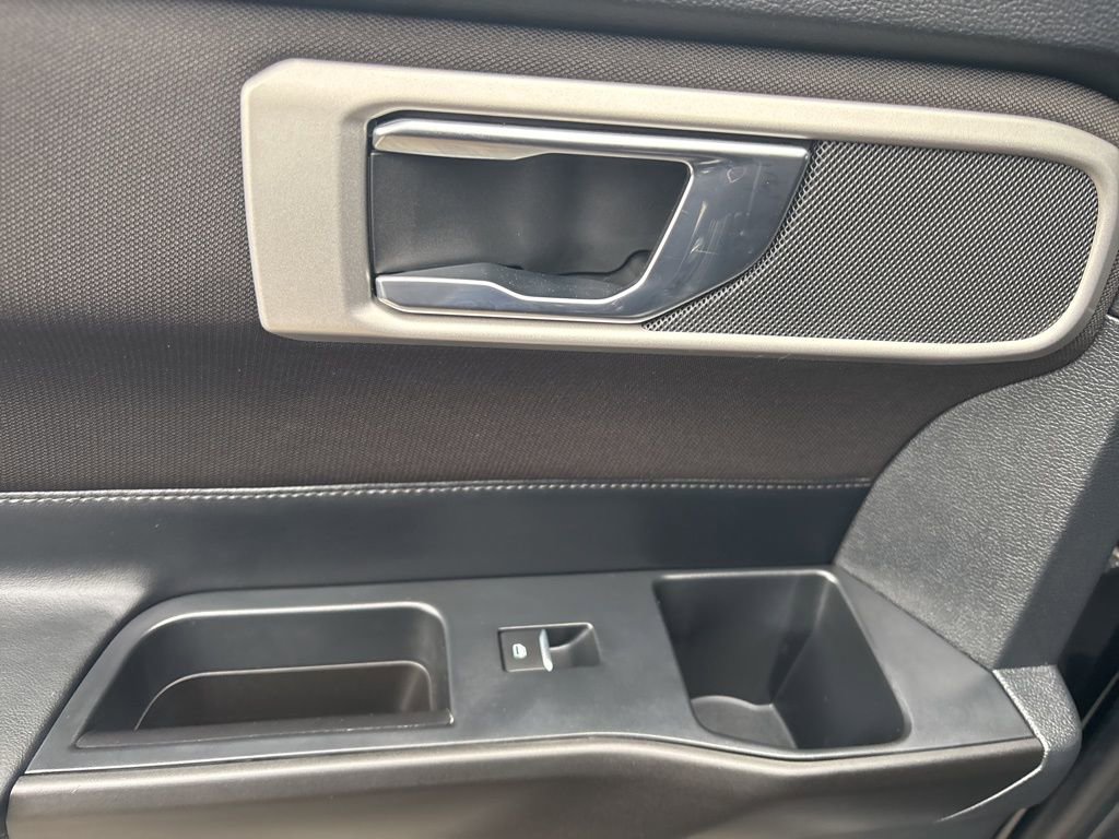 Used 2020 Ford Explorer XLT w/ Comfort Package image 22