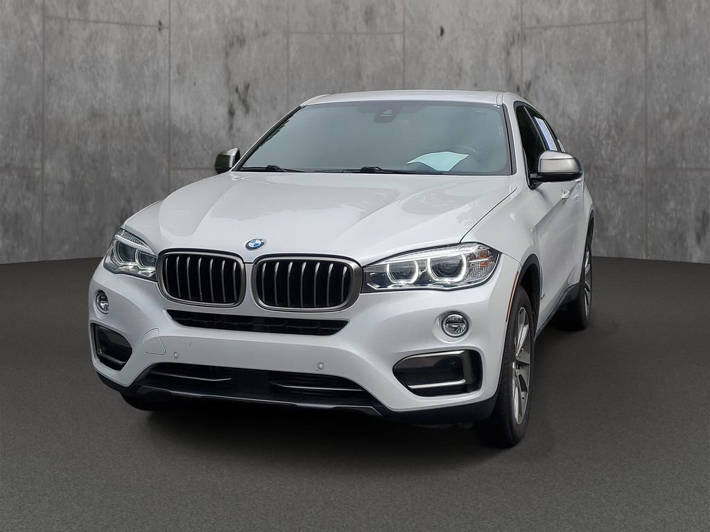 Used 2018 BMW X6 sDrive35i RWD image 3