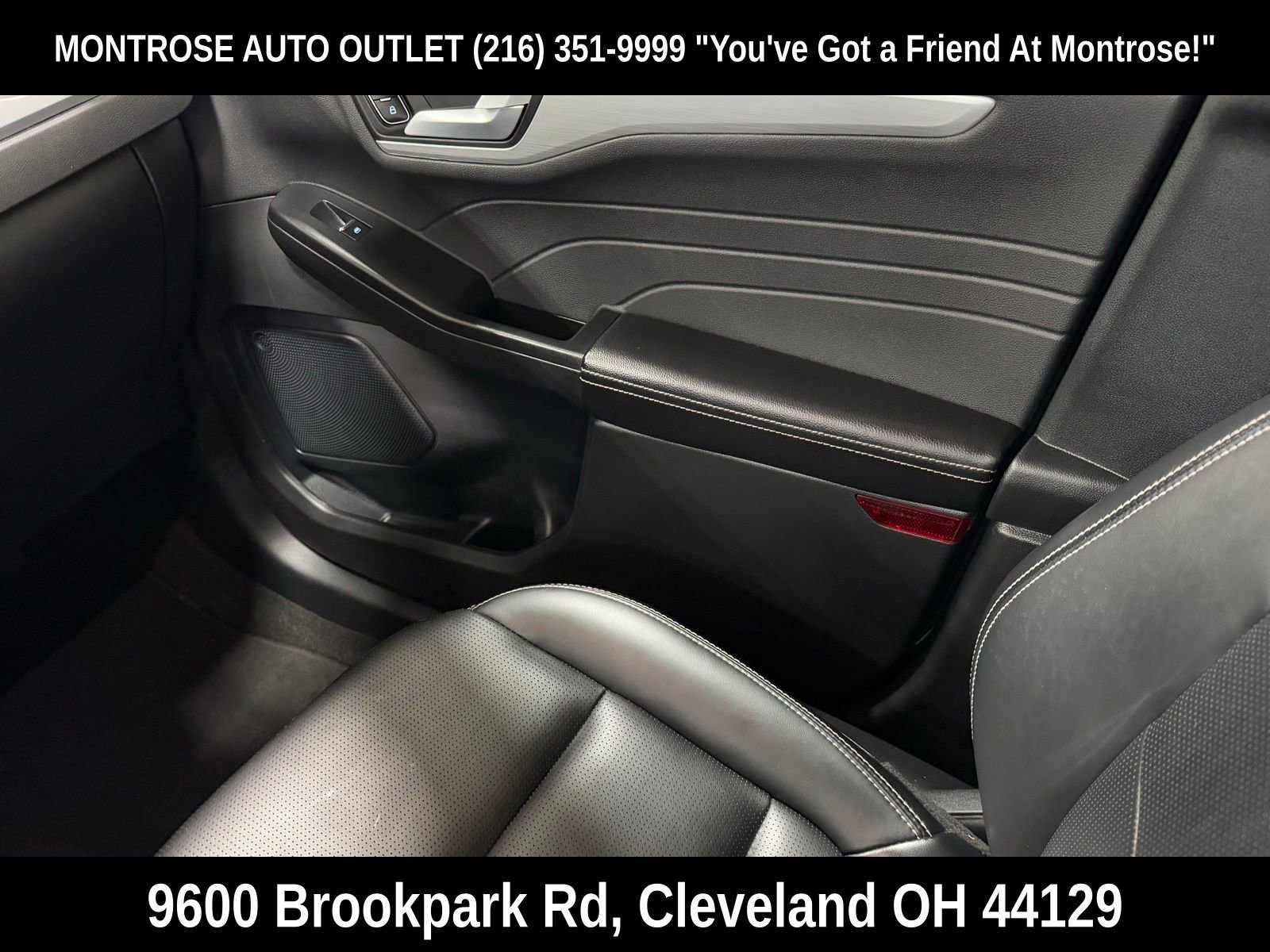 Used 2025 Ford Escape Platinum image 39