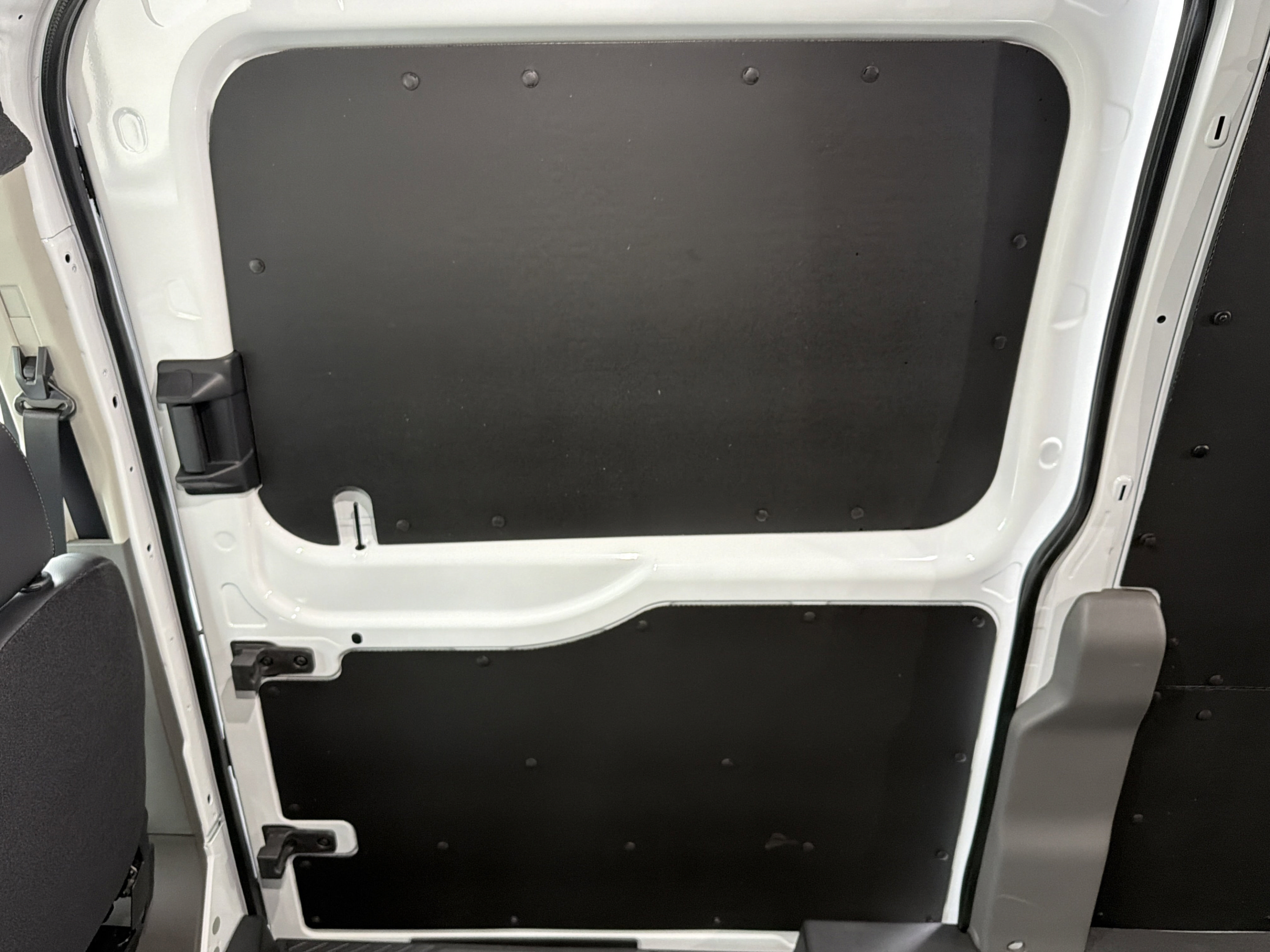 New 2025 Ford E-Transit 148 Medium Roof w/ Load Area Protection Package RWD image 26