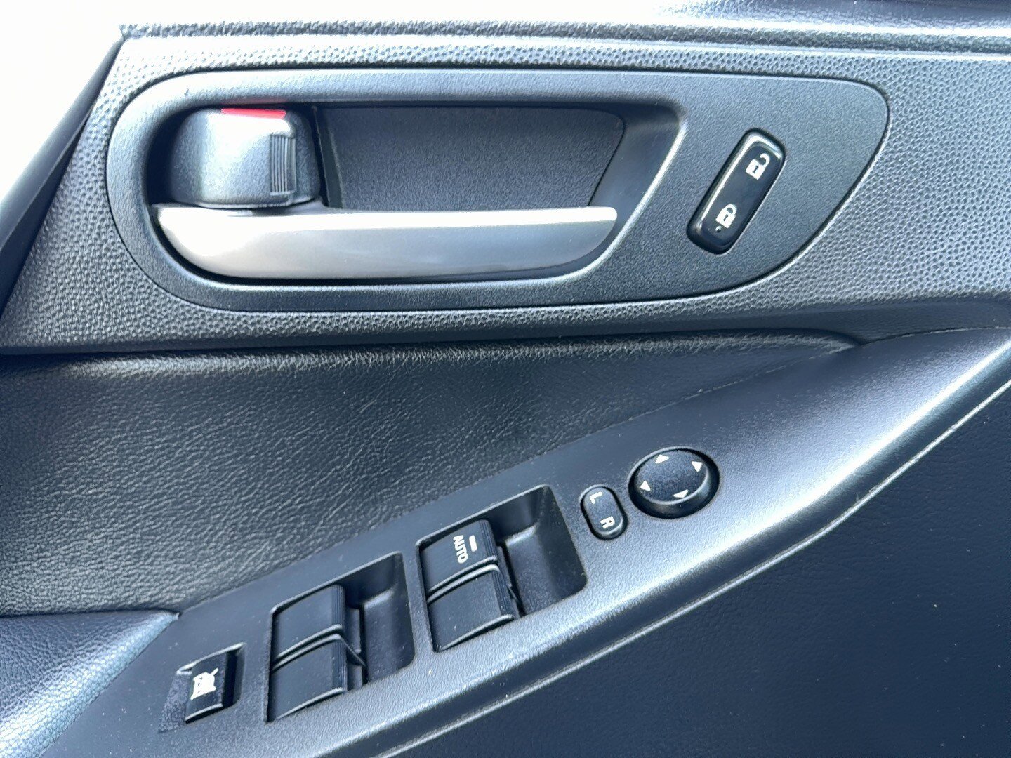 Used 2010 MAZDA MAZDA3 s Grand Touring FWD image 14