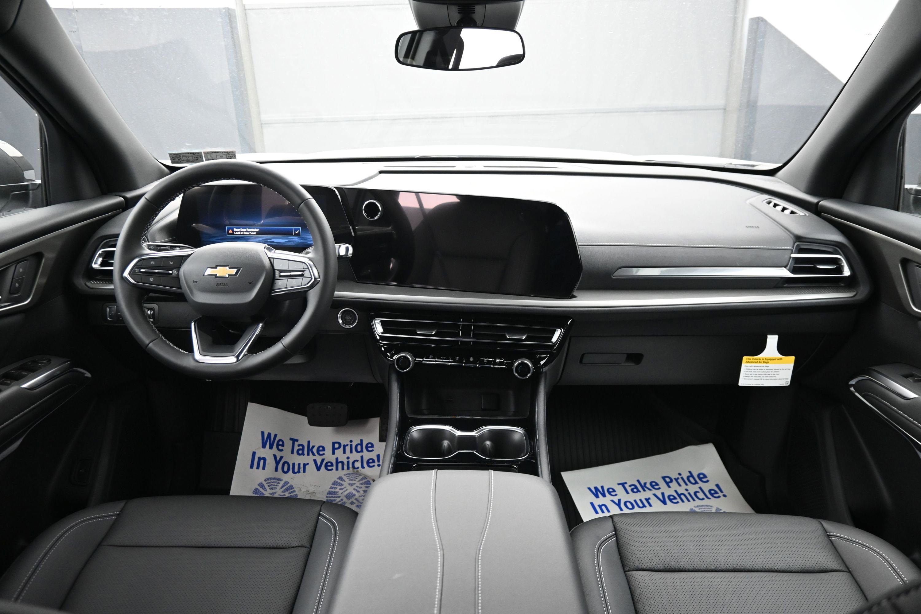 New 2026 Chevrolet Traverse LT w/ Sun and Wheel Package FWD image 22