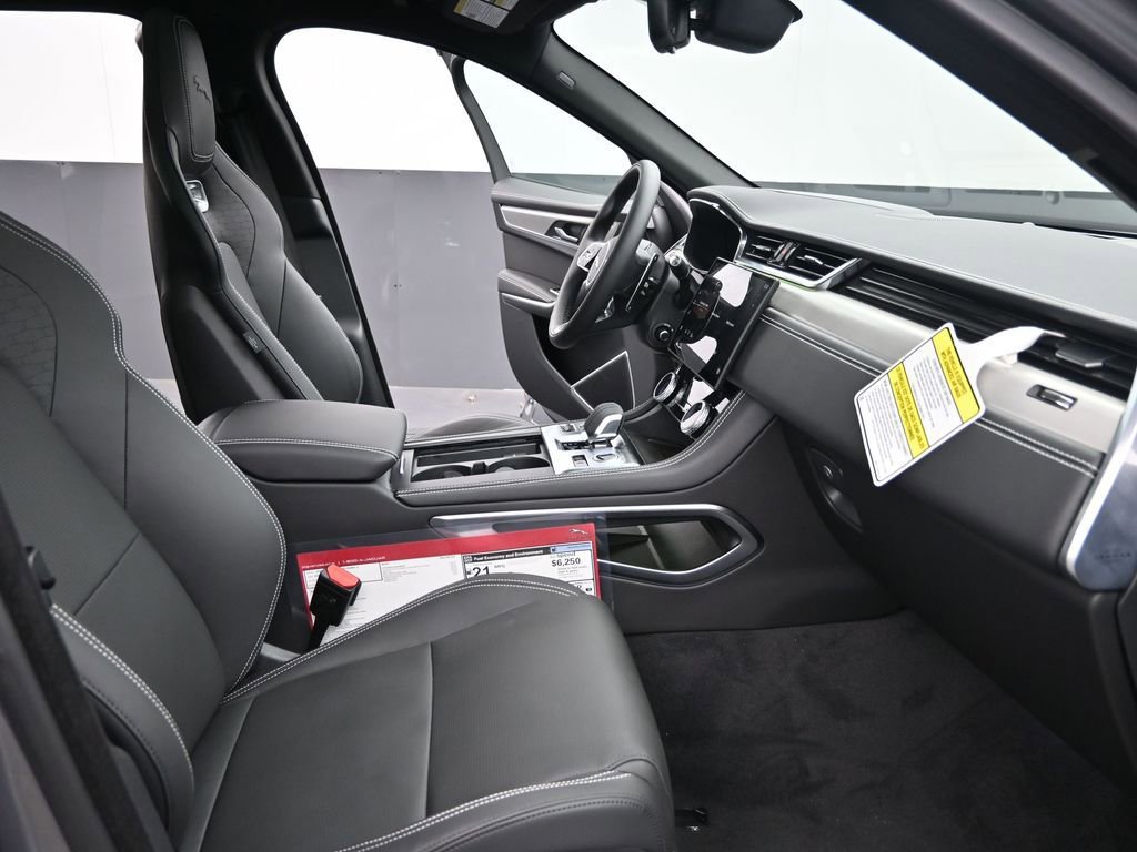 New 2026 Jaguar F-PACE R-Dynamic S image 5