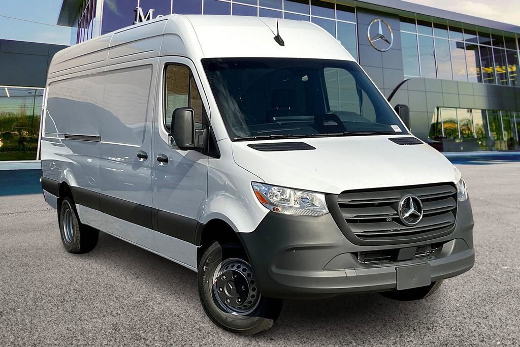 New 2025 Mercedes-Benz Sprinter 4500