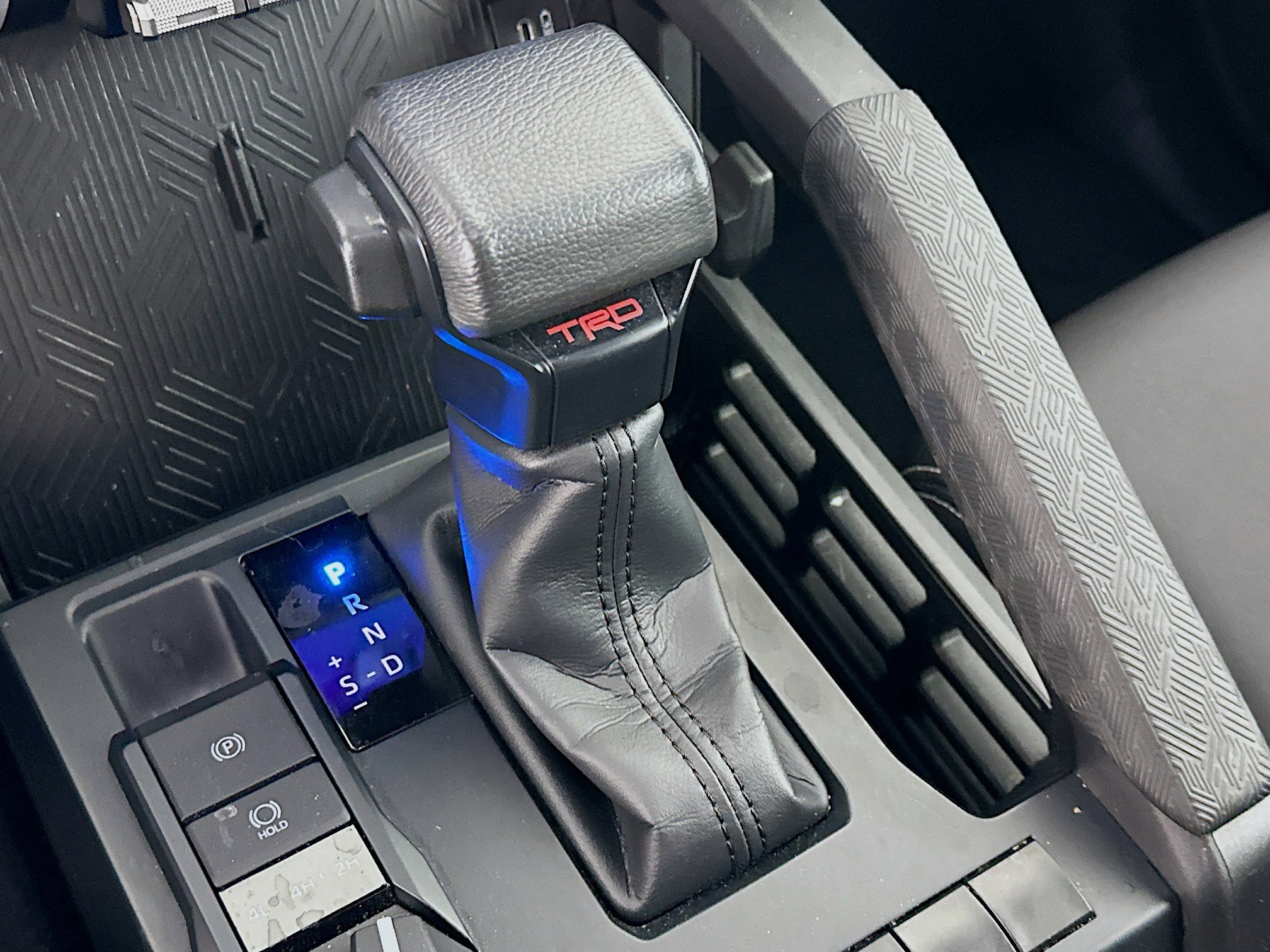 Used 2024 Toyota Tacoma TRD Off-Road image 24