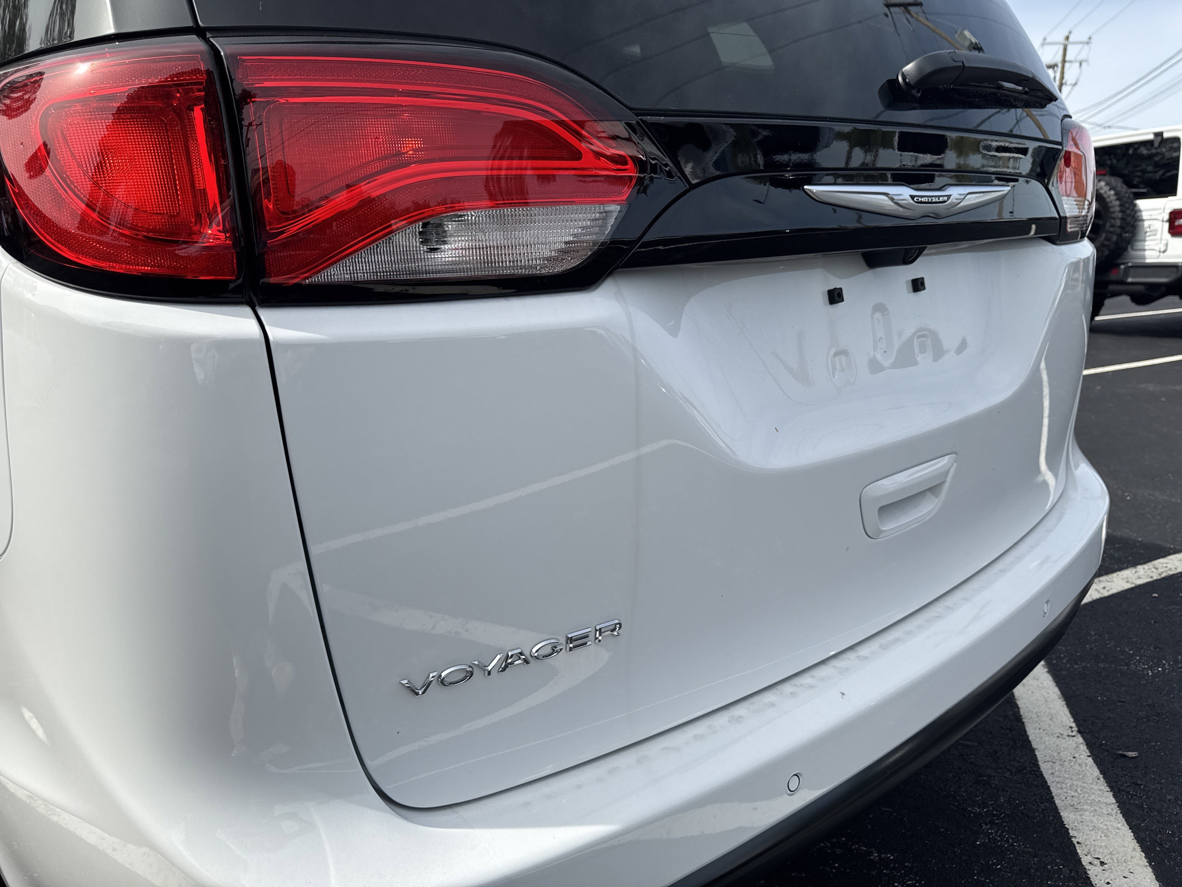 New 2026 Chrysler Voyager LX image 8