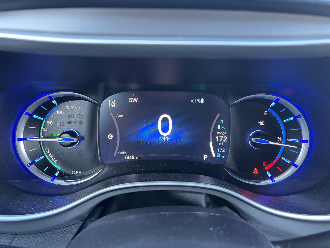 Used 2024 Chrysler Pacifica Limited image 21