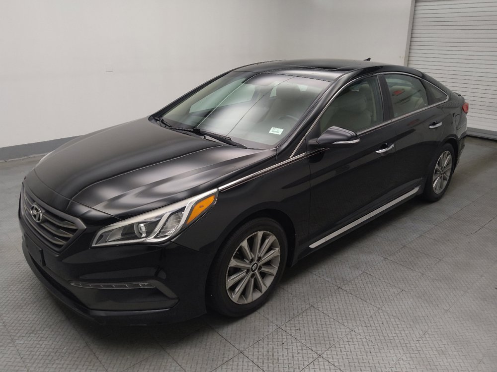 Used 2017 Hyundai Sonata Limited w/ Tech Package 03 FWD image 2