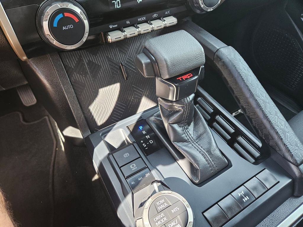 Used 2025 Toyota Tacoma TRD Off-Road image 29