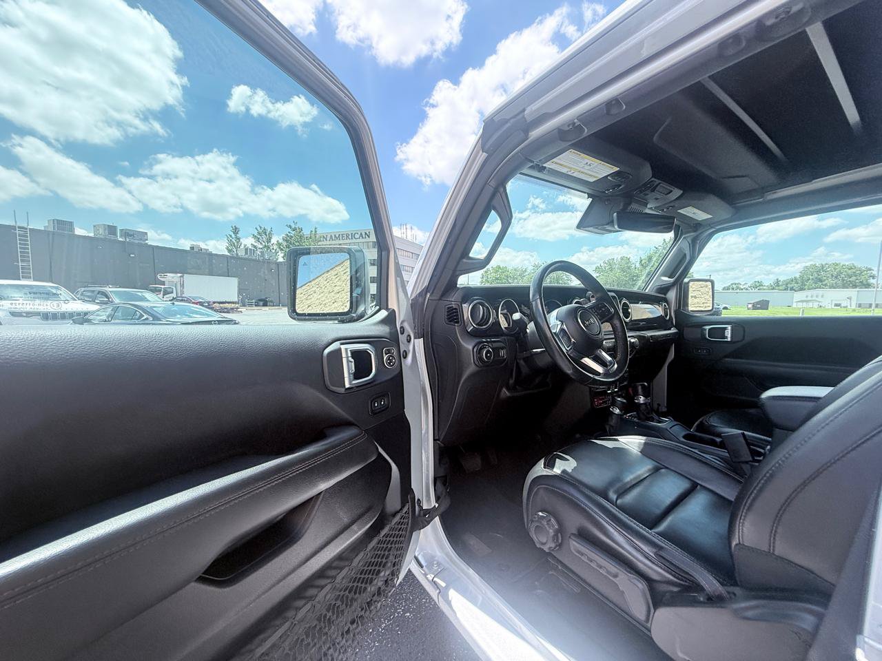 Used 2023 Jeep Wrangler Unlimited Rubicon 392 w/ Xtreme Recon 35" Tire Package AWD/4WD image 9