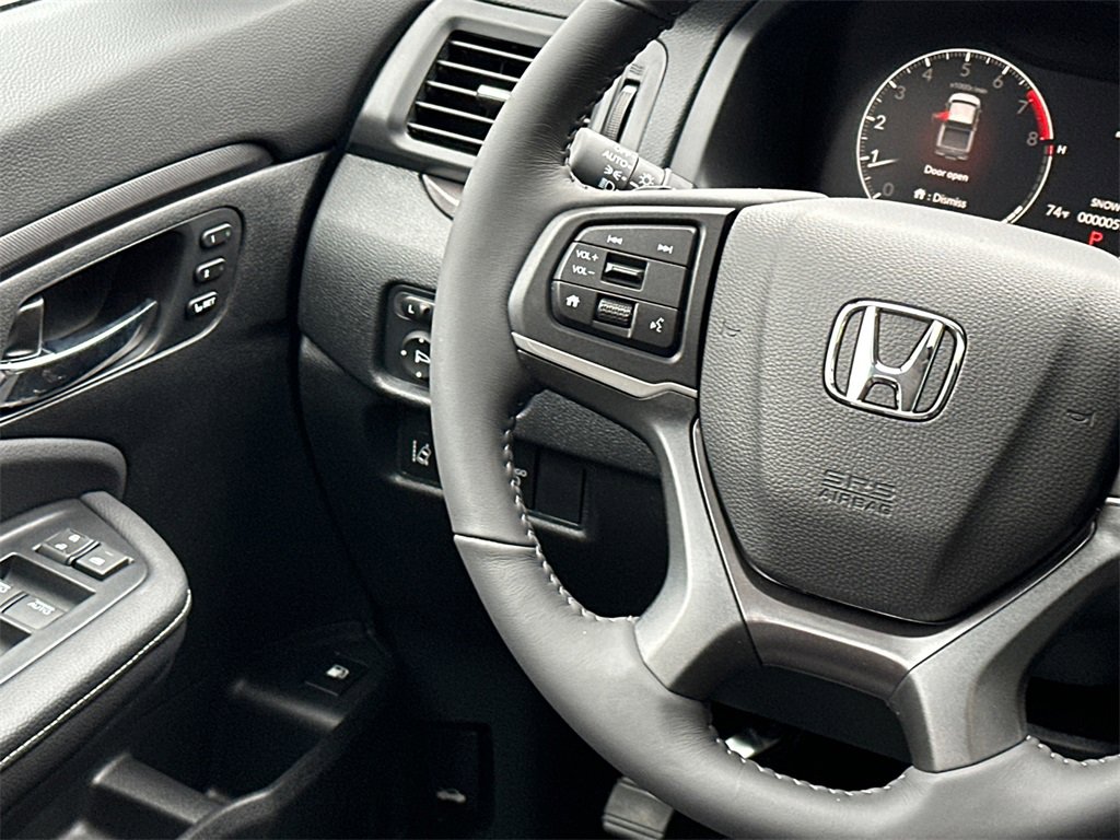 New 2025 Honda Ridgeline RTL image 18