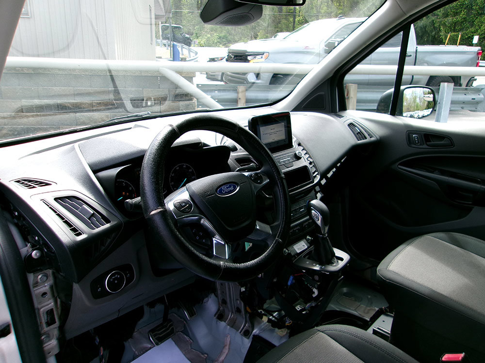Used 2020 Ford Transit Connect XL FWD image 5
