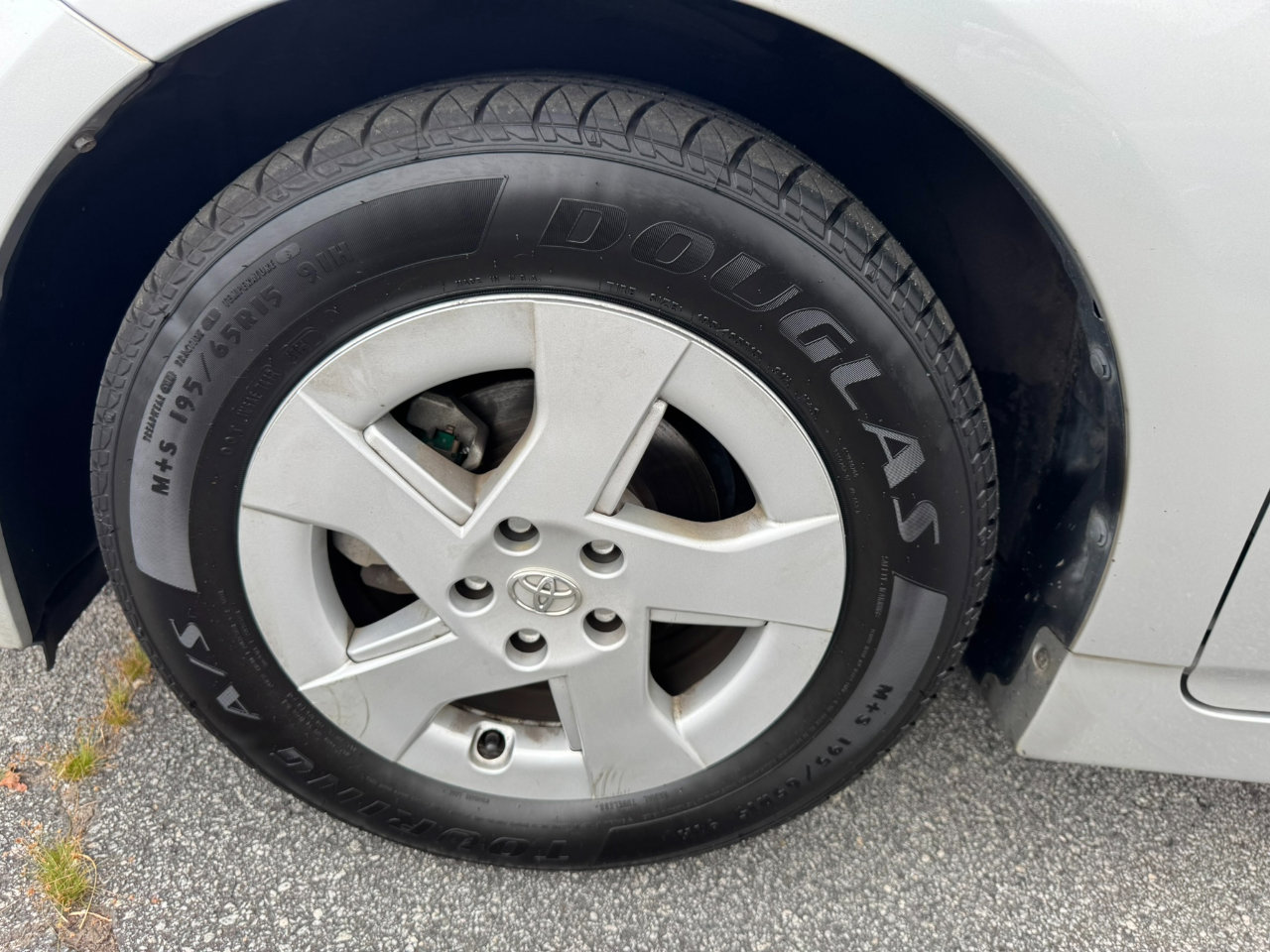 Used 2010 Toyota Prius Three image 30