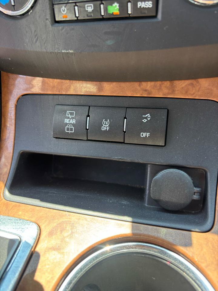 Used 2012 Buick Enclave Convenience AWD/4WD image 17