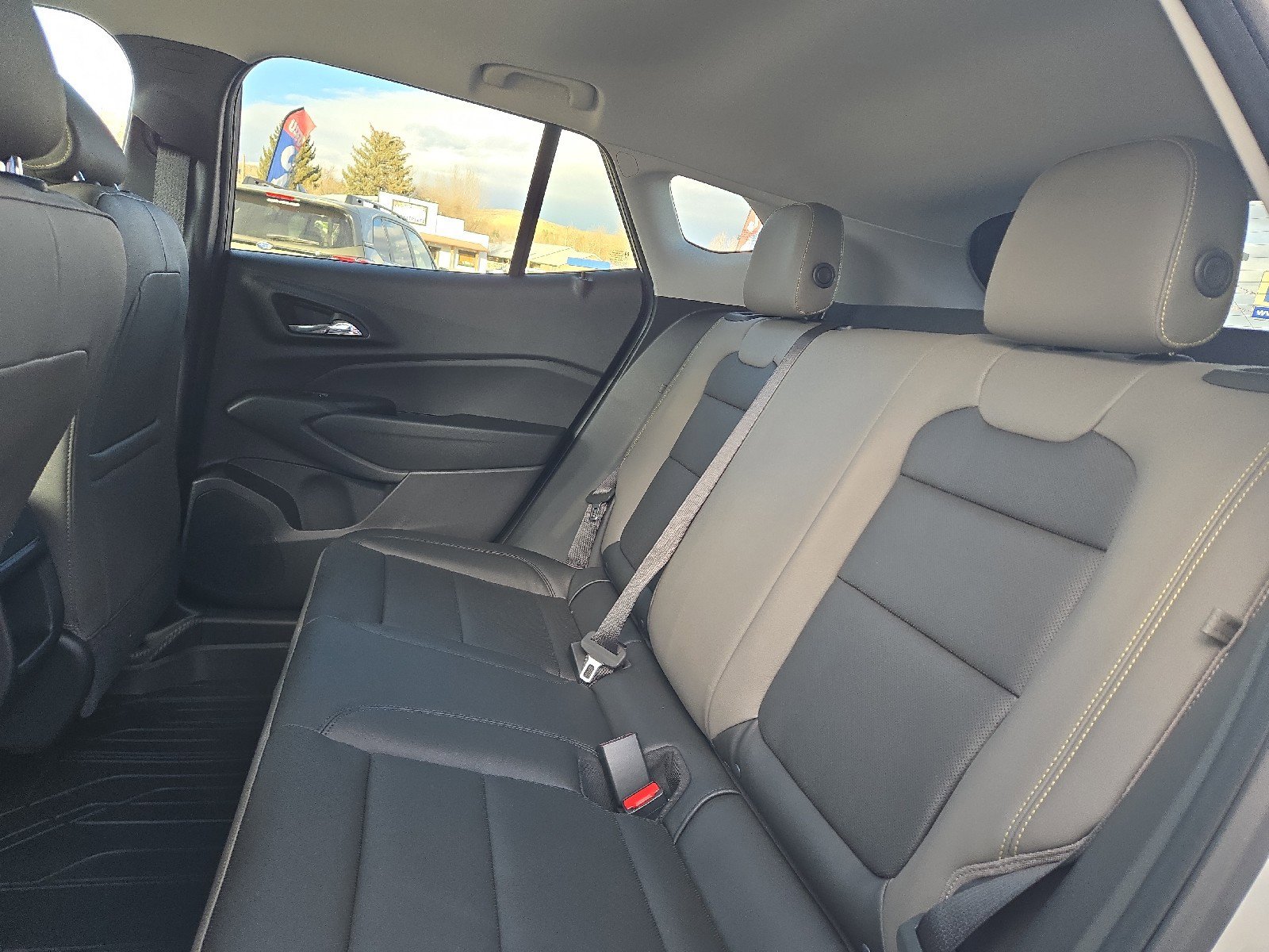 New 2026 Chevrolet Trax ACTIV w/ Sunroof Package image 13